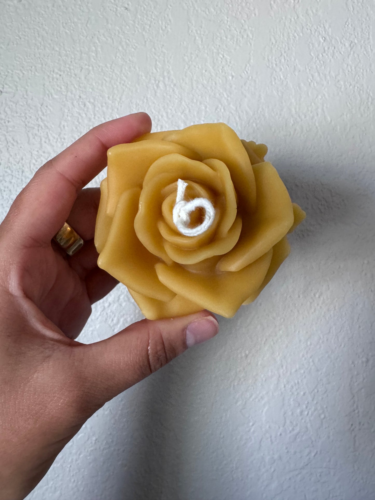 Beeswax Candle :: Rose Flower