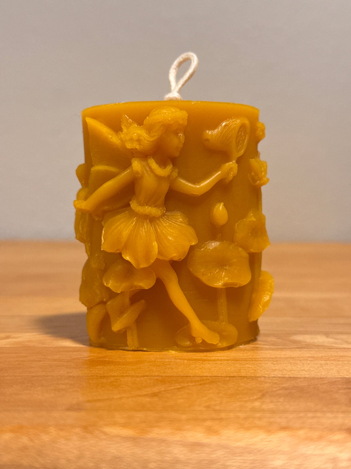 Beeswax Candle :: Fairy Pillar