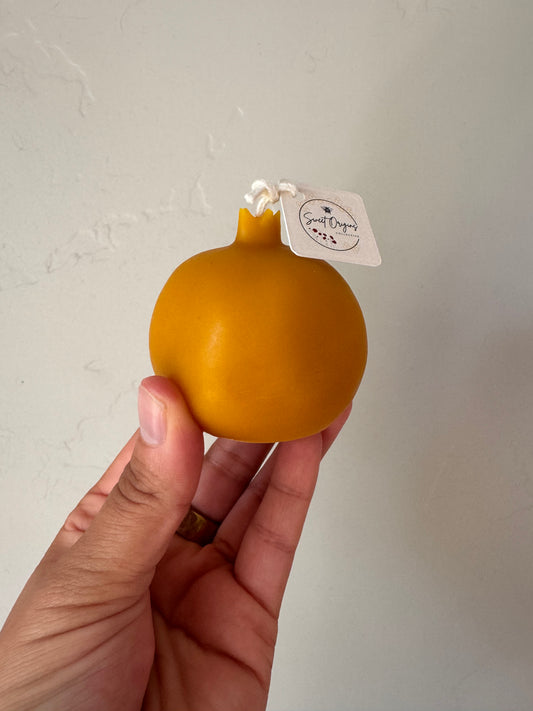 Beeswax Candle :: Pomegranate