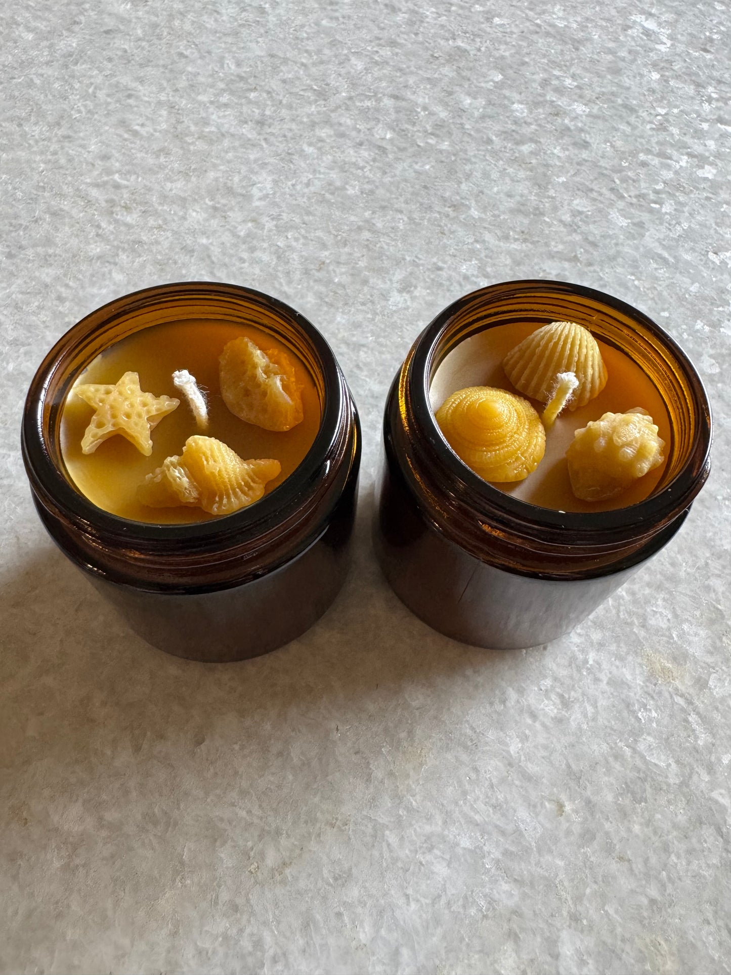 Beeswax Candle : Simple Seashell