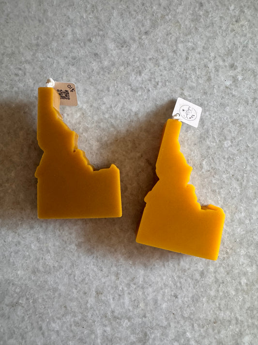 Beeswax Candle :: Idaho