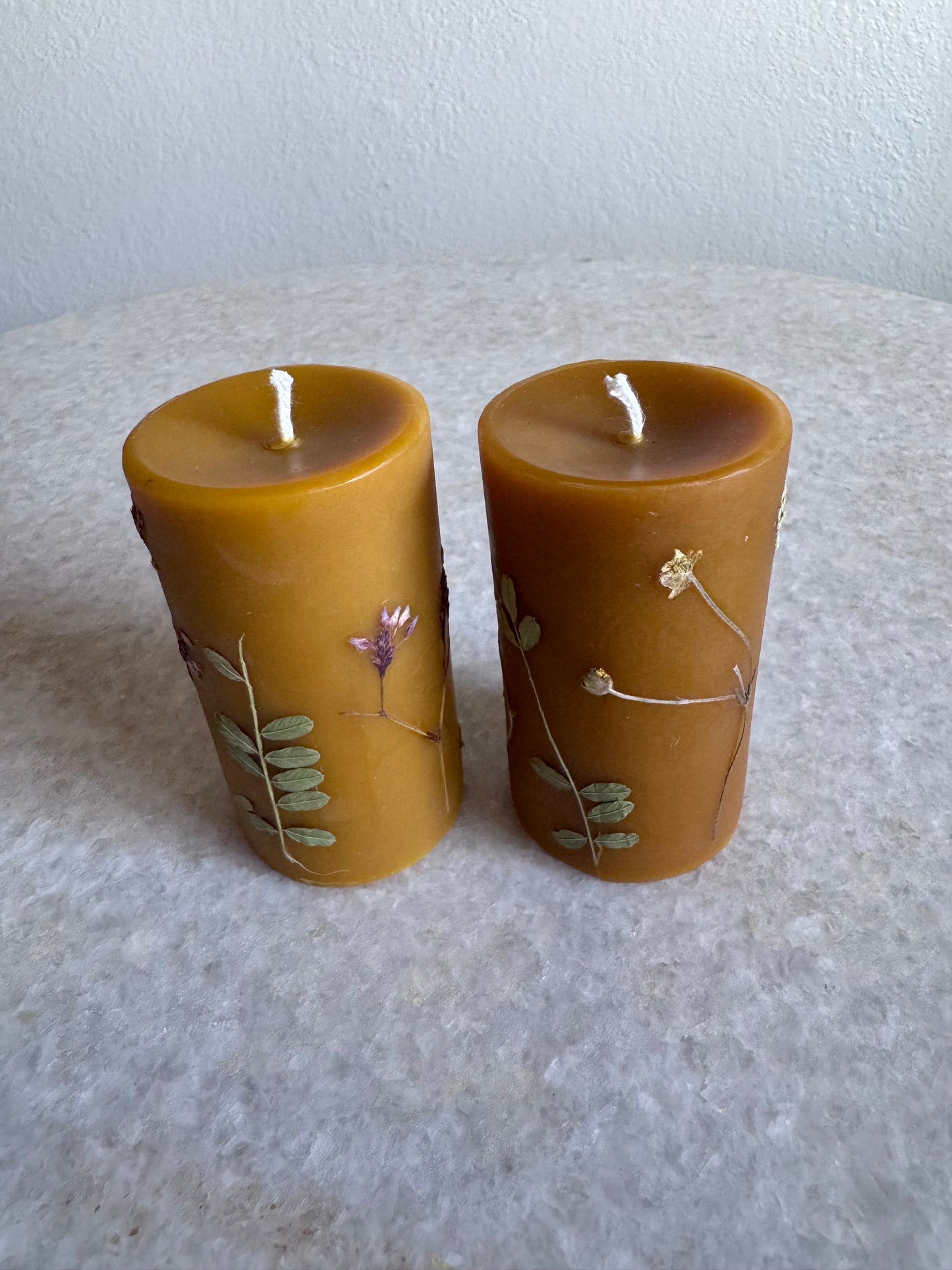 Beeswax Candle :: Botanical Pillar