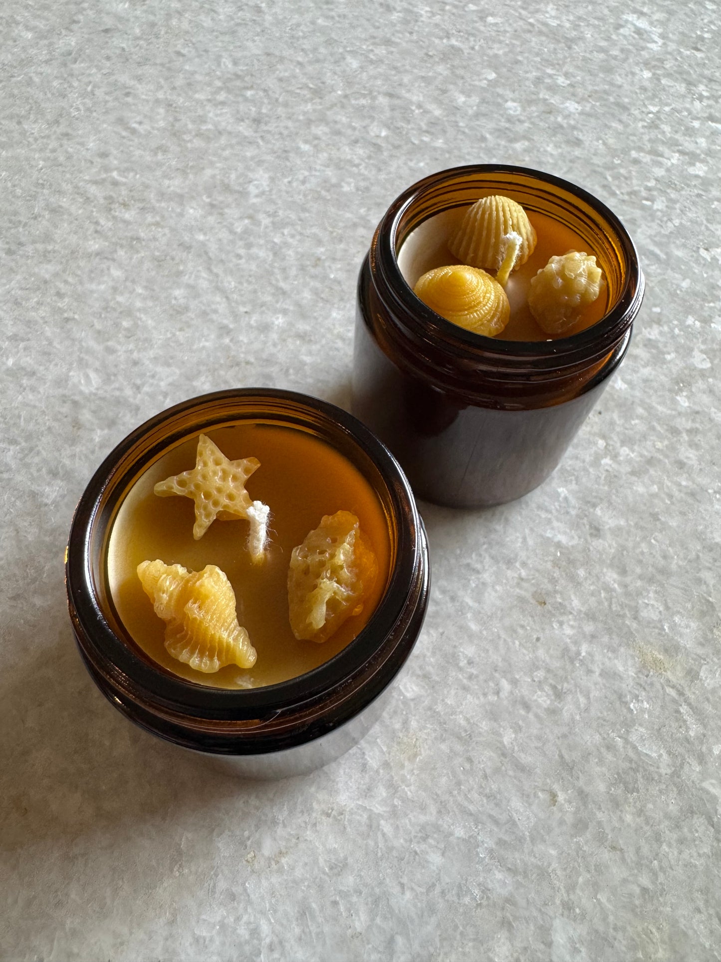 Beeswax Candle : Simple Seashell