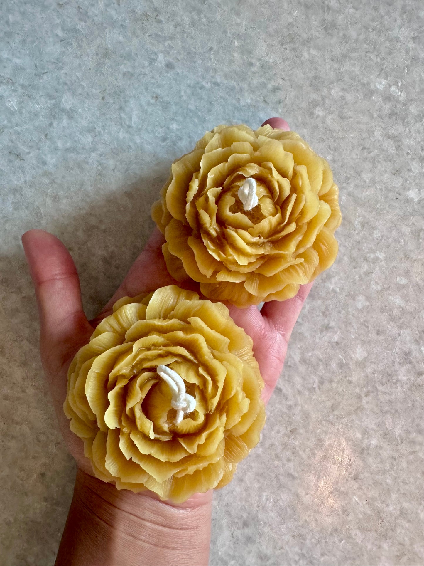 Beeswax Candle :: Peony Flower